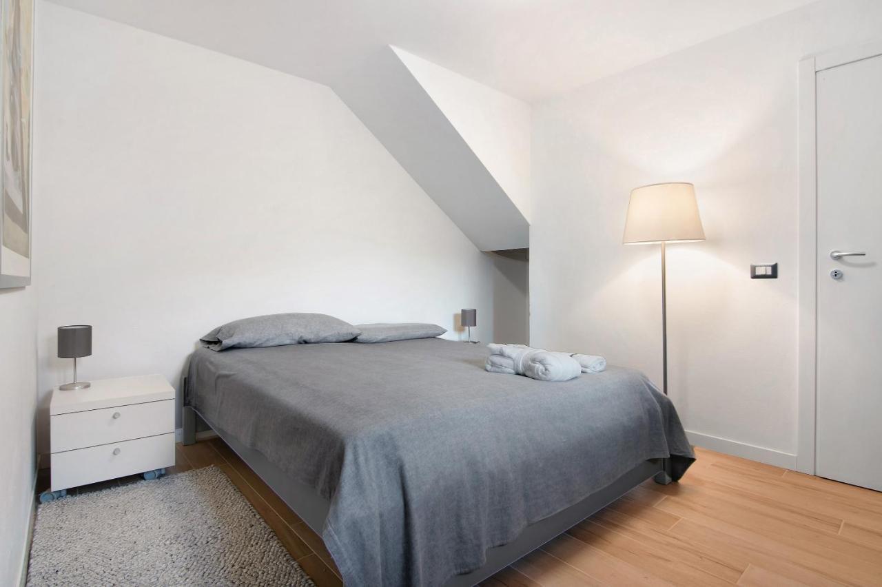 Fogazzaro Lake View Apartment Oria  Luaran gambar